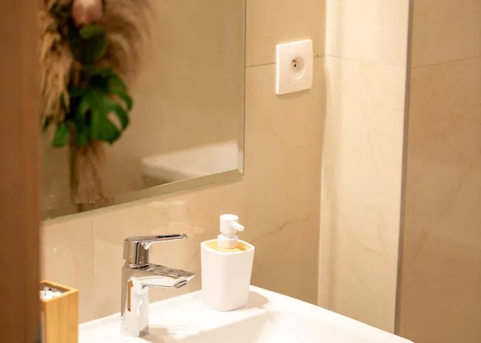 Emerald アパート Dunajská Streda